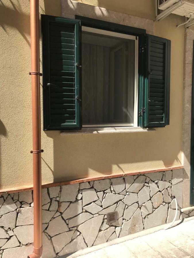 Largo Cannizzaro Apartments Mazzeo Buitenkant foto